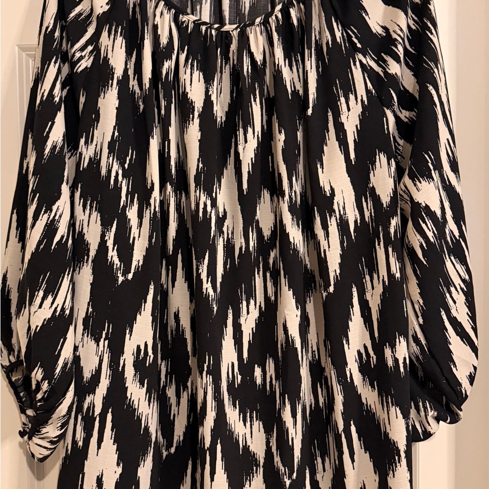 H&M Black and Cream Patterned Dress